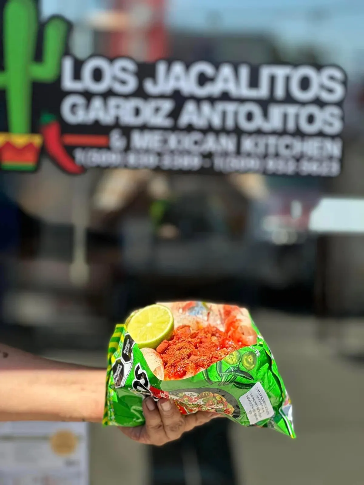 Los Jacalitos storefront